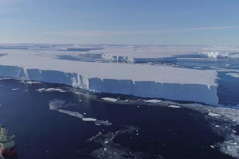 <a href="/trai-dat-xanh" title="Trái đất xanh" rel="dofollow">Trái đất xanh</a>