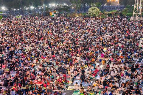 <a href="/du-lich" title="Du lịch" rel="dofollow">Du lịch</a>