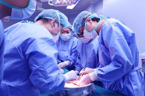 <a href="/thuong-hieu-xanh/van-de-hom-nay/moi-truong" title="Y tế" rel="dofollow">Y tế</a>