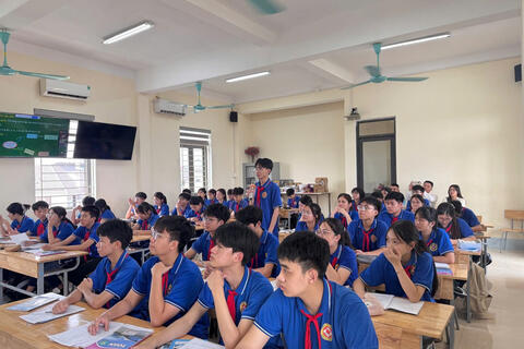 <a href="/song-xanh/giao-duc" title="Giáo dục" rel="dofollow">Giáo dục</a>