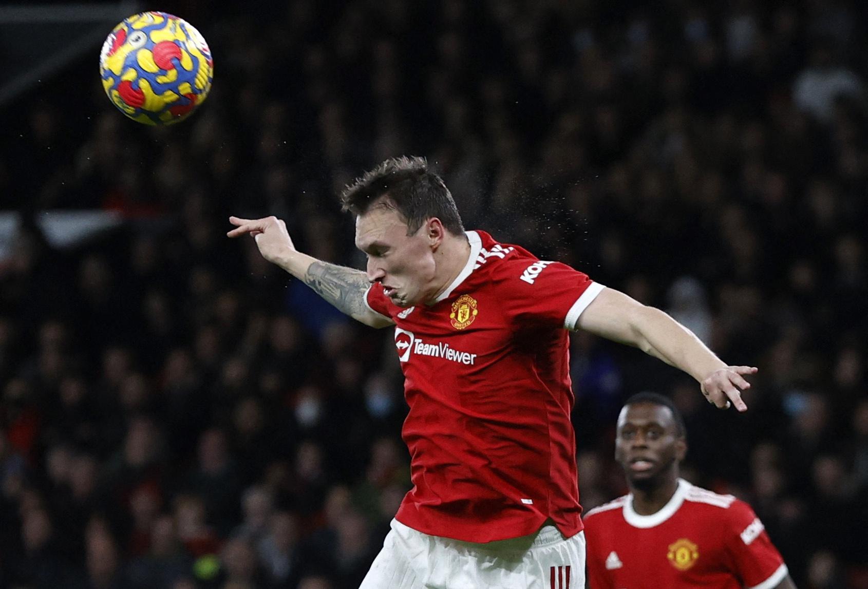 MU dau Wolves anh 2