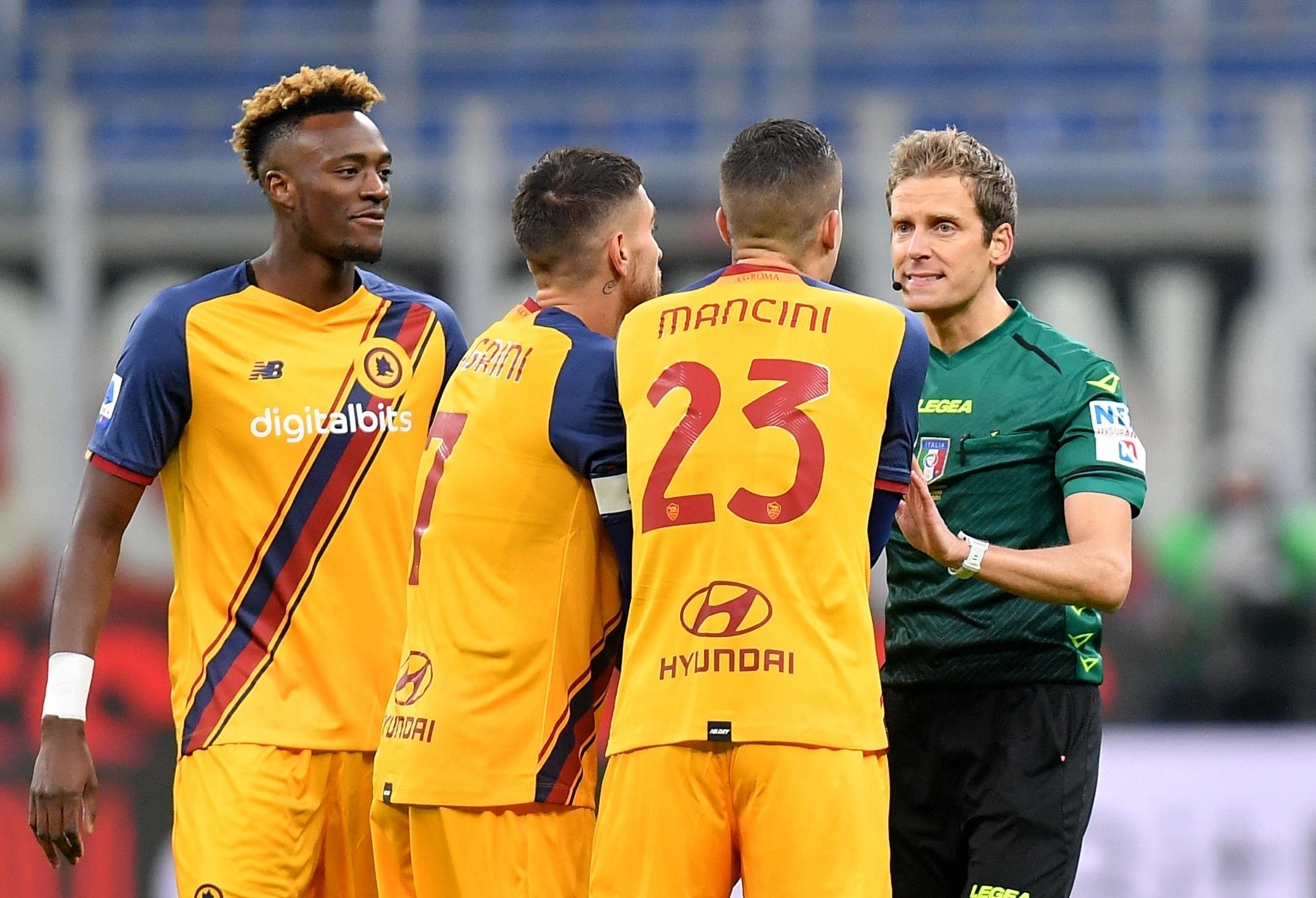 Roma dau Milan anh 1