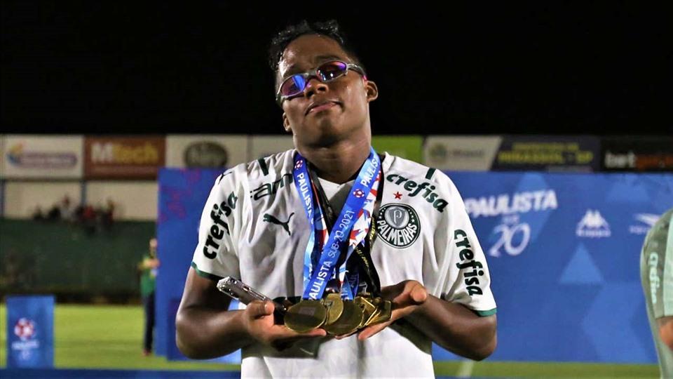 Real Madrid tiếp tục theo đuổi những tài năng trẻ trên thị trường chuyển nhượng. Ảnh: ESPN