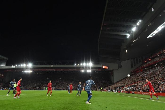 Sao Nhật Bản bỏ lỡ cơ hội khó tin, Liverpool gây thất vọng tràn trề trước Arsenal ở bán kết cúp Liên đoàn - Ảnh 5.