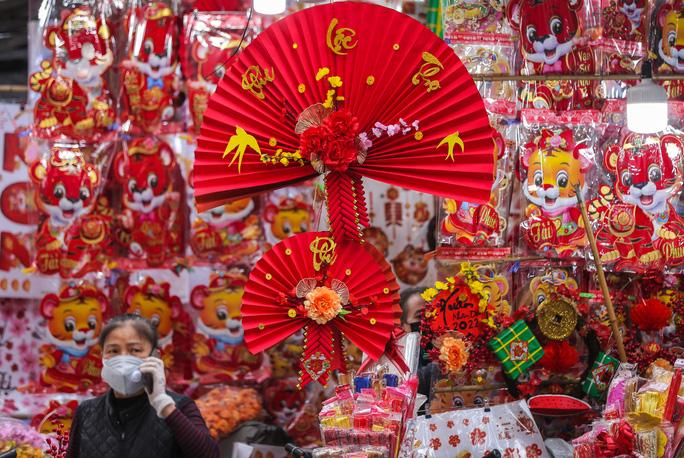 Phố Hàng Mã đa dạng các mặt hàng phục vụ Tết Nguyên đán 2022 - Ảnh 11. Phố Hàng Mã đa dạng các mặt hàng phục vụ Tết Nguyên đán 2022 - Ảnh 11.