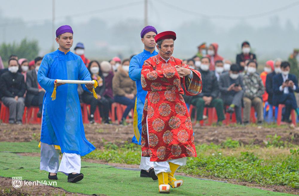 Sau một thời gian gián đoạn, từ năm 2009, phong tục tốt đẹp này được phục hồi lại cho đến ngày nay.