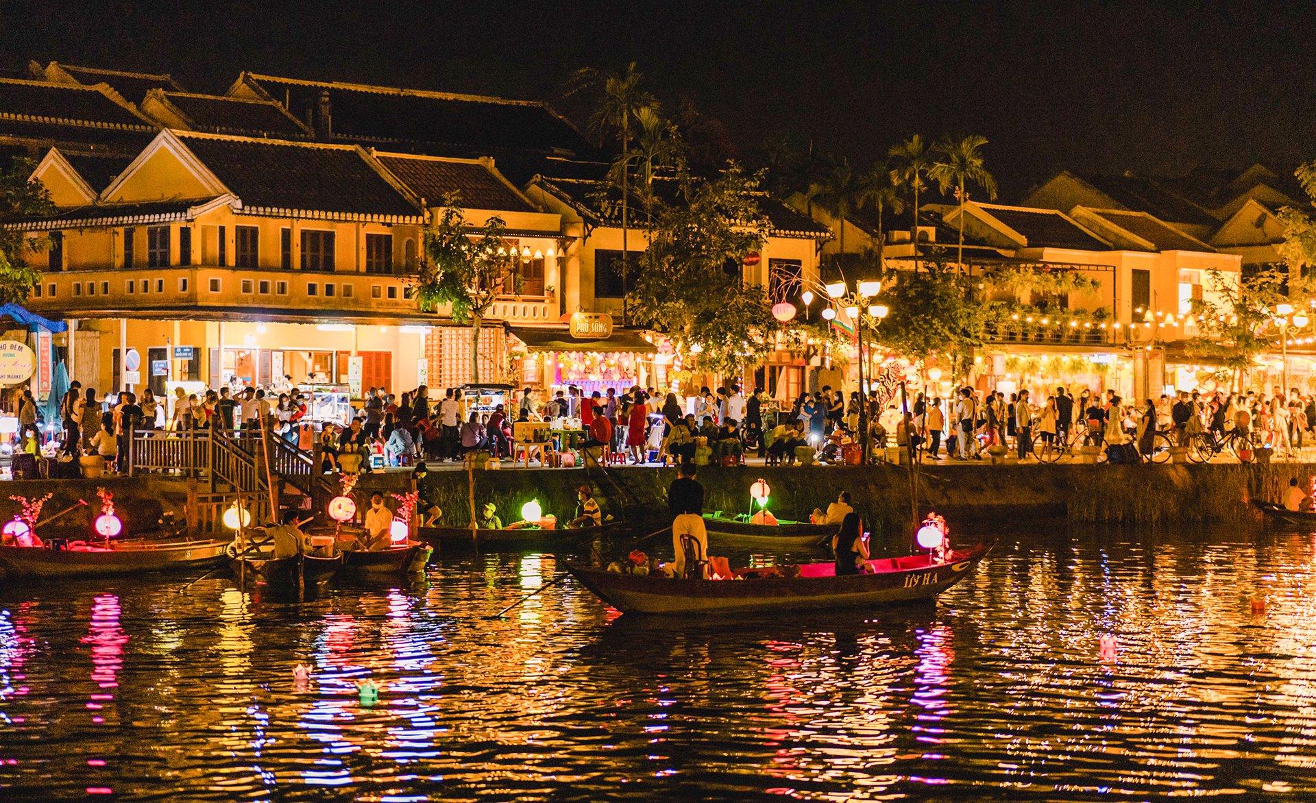 du khach tham quan pho co Hoi An ngay dau di lam anh 6