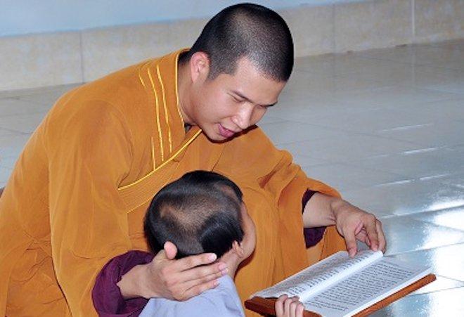 Thủ đoạn giả mật vụ lừa gần 70 tỷ của sư thầy chùa Phước Quang - Hình 6 Thu doan gia mat vu lua gan 70 ty cua su thay chua Phuoc Quang-Hinh-6