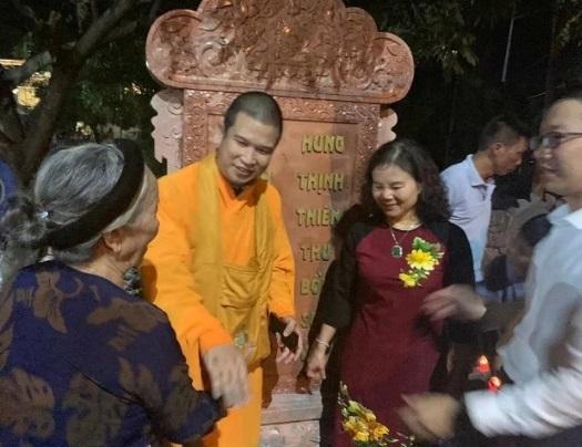 Thủ đoạn giả mật vụ lừa gần 70 tỷ của sư thầy chùa Phước Quang - Hình 3 Thu doan gia mat vu lua gan 70 ty cua su thay chua Phuoc Quang-Hinh-3