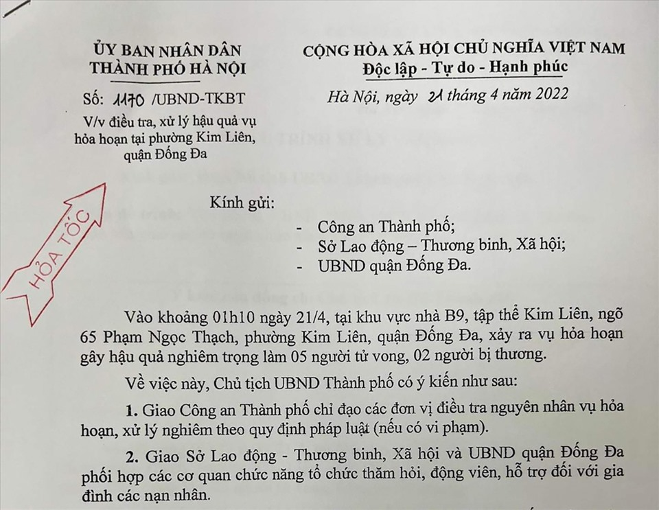 Chủ tịch UBND TP.Hà Nội Chu Ngọc Anh chỉ đạo điều tra, khắc phục hậu quả vụ hỏa hoạn tại phường Kim Liên, quận Đống Đa.