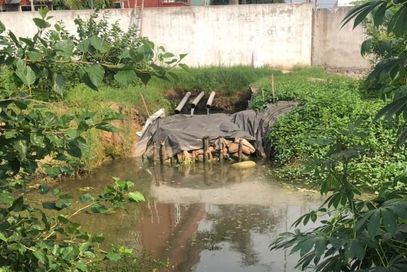 Xả thải gây ô nhiễm, hai trung tâm y tế ở Hải Dương bị phạt nặng Hình ảnh xả thải của Công ty Sky Dragon.