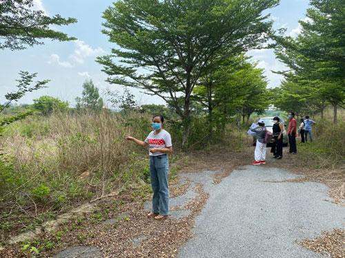 Khổ vì bẫy lừa dự án - Ảnh 1. Nhiều khách hàng mua đất của Công ty Giang Điền 12 năm nhưng chưa được cấp sổ và xây dựng nhà để an cư .Ảnh: NGUYỄN TUẤN.