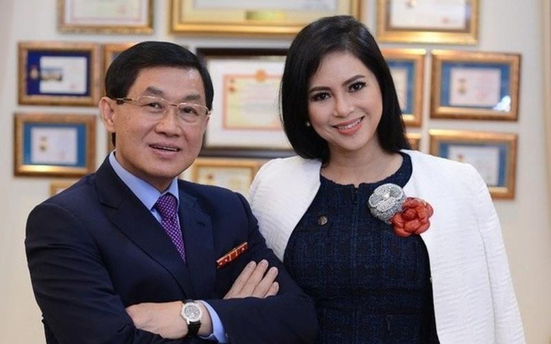 Bà Lê Hồng Thuỷ Tiên và tỷ phú Jonathan Hạnh Nguyễn. Ảnh: Printest.