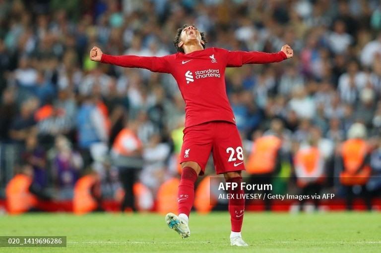 Liverpool ngược dòng ngoạn mục nhờ 2 bàn thắng của Firmino và Carvalho. Ảnh: AFP.