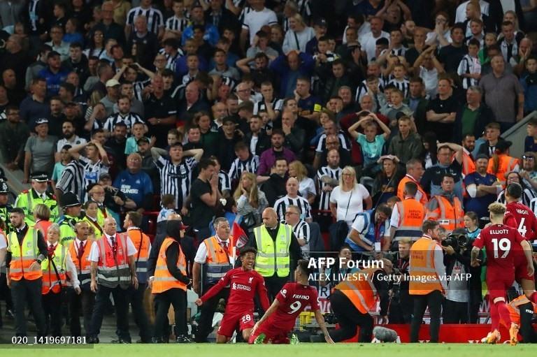 Niềm vui của Liverpool - sự tiếc nuối của Newcastle. Ảnh: AFP.