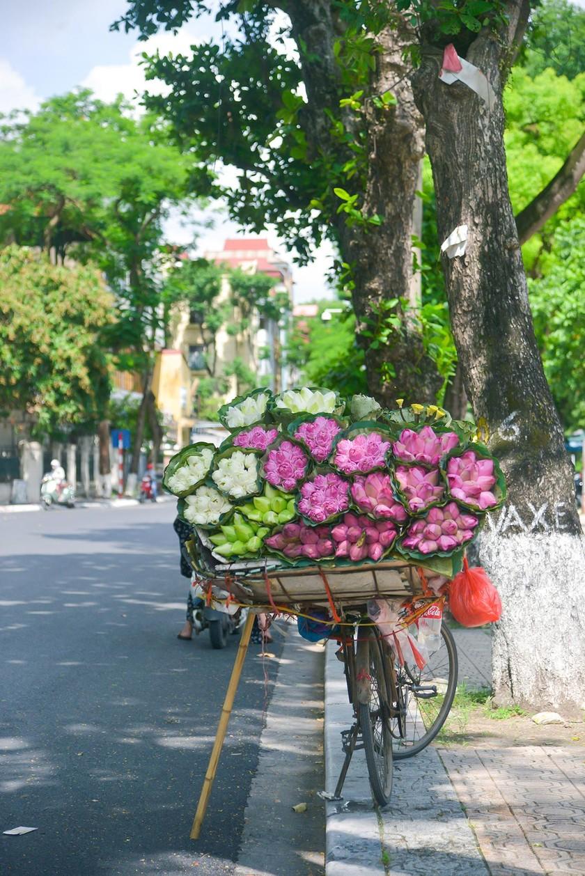 Du lịch Thủ đô “cất cánh” và mong mỏi của du khách phương xa ảnh 1