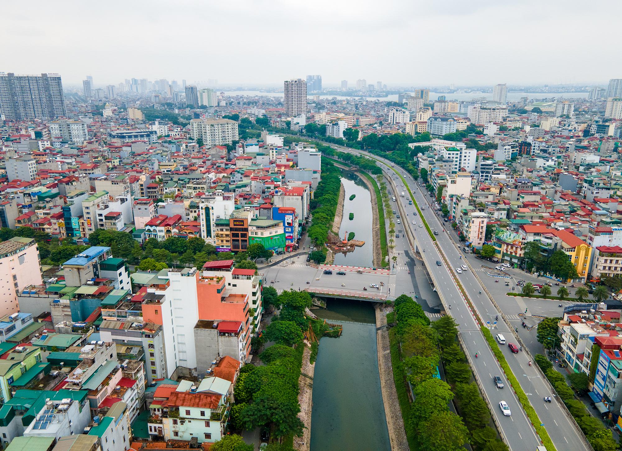 Hà Nội: Tuyến đường vành đai liên tục phá kỷ lục đắt nhất hành tinh - Ảnh 11.