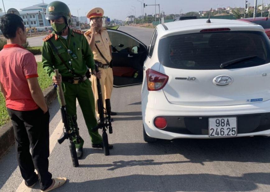 bac giang kiem tra nong do do con phat hien 2 khau sung cung hang tram vien dan dspl
