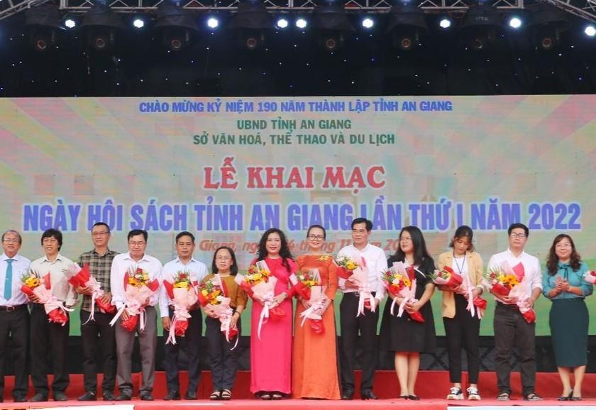 Lễ khai mạc “Ngày hội Sách tỉnh An Giang lần thứ I năm 2022”.