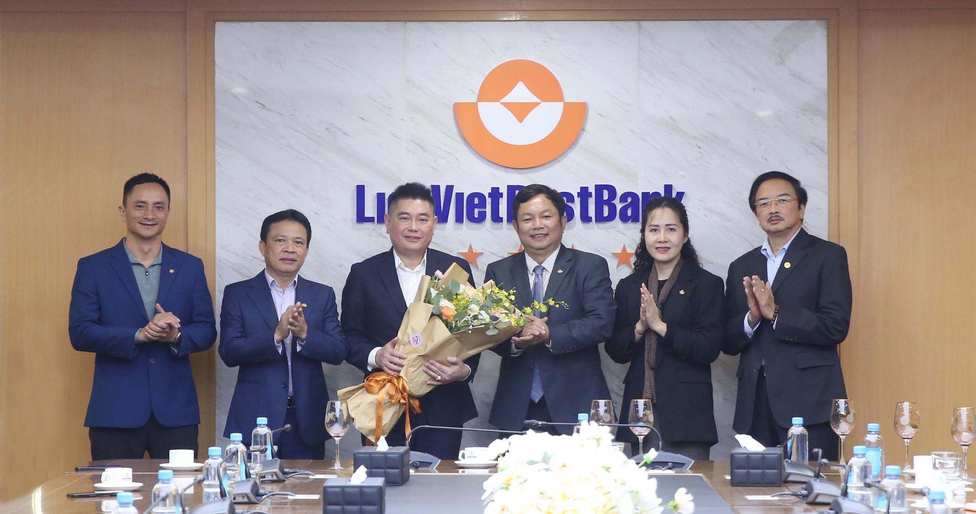 Ông Nguyễn Đức Thụy lên làm Chủ tịch Hội đồng quản trị LienVietPostBank - Ảnh 1.