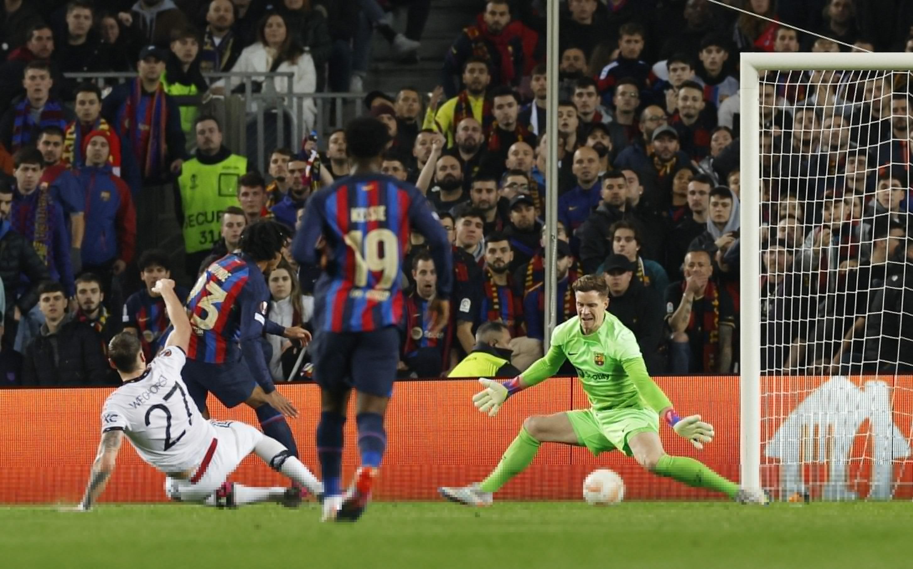 Barca đấu với Man United ảnh 1 Barca dau voi Man United anh 1