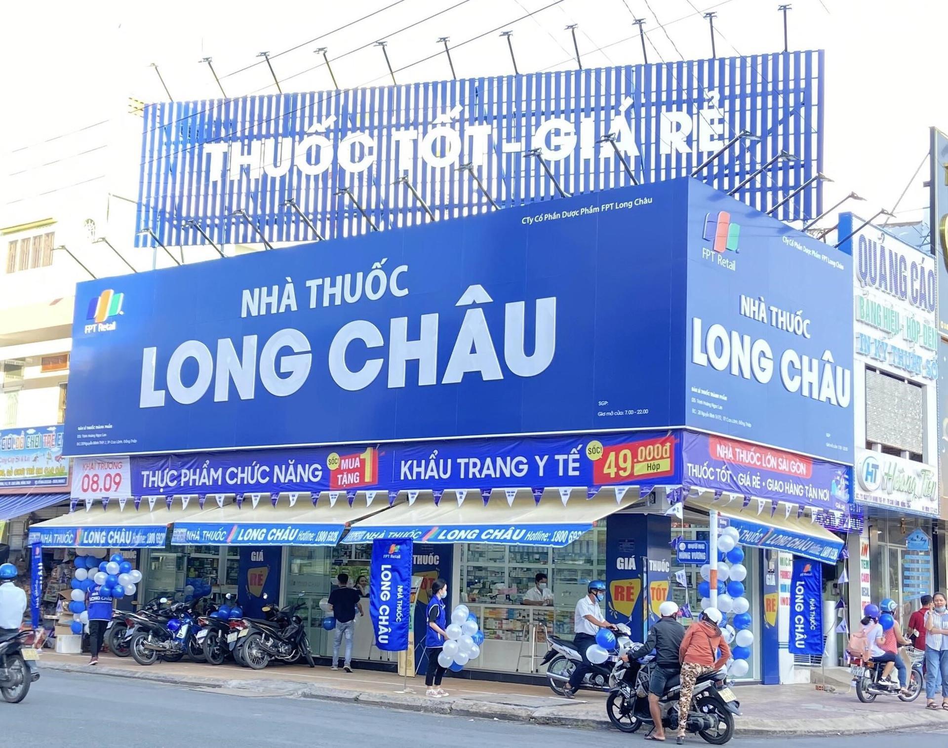 Chuỗi dược Long Châu tiếp tục đi như "vũ bão": Mở mới 119 cửa hàng trong quý 1, tăng trưởng doanh thu gấp rưỡi, mỗi ngày thu về 36,5 tỷ đồng - Ảnh 1.