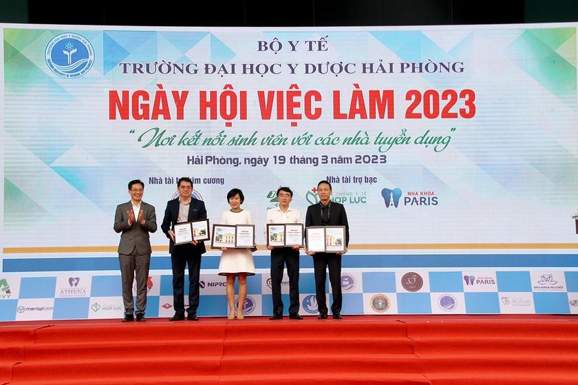 Trường Đại học Y Dược Hải Phòng xây dựng lộ trình học phí năm học mới ảnh 1