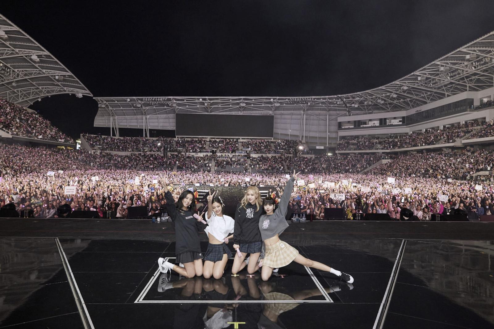 Bất ngờ với lượng khán giả dự kiến tại concert BLACKPINK Hà Nội: Nhỉnh hơn concert ở Thái Lan và Mỹ, phá kỷ lục tại Việt Nam! - Ảnh 5.