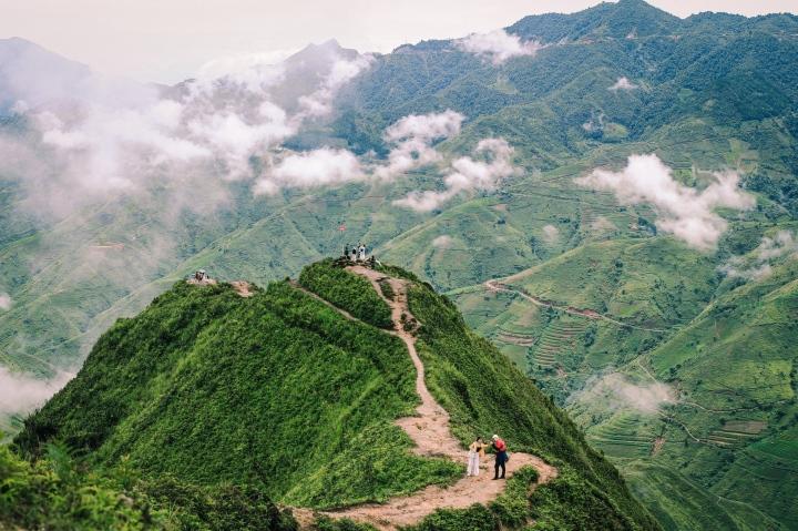 Lên Tà Xùa vừa săn mây, vừa tận hươngr bình yên của núi rừng Tây Bắc - Ảnh 1.