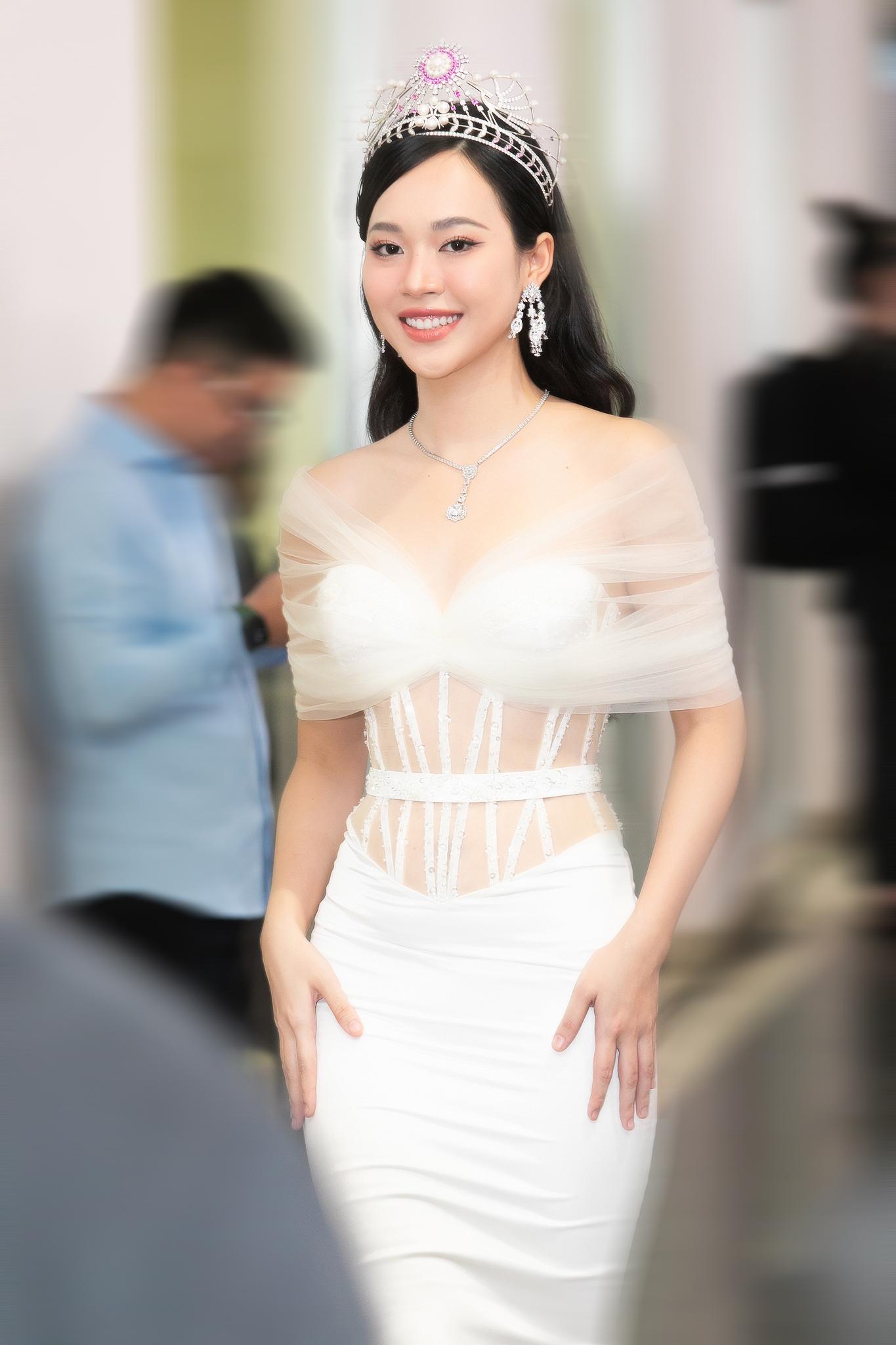 Dàn mỹ nhân khủng đổ bộ Chung khảo Miss Grand Vietnam 2023: Thiên Ân quyền lực, Phương Nhi hoá "nữ thần"  - Ảnh 16.