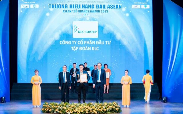 KLC Group nhận hai giải thưởng quan trọng tại Lễ công bố Thương hiệu hàng đầu ASEAN