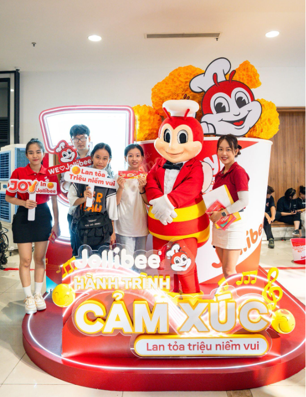 Jollibee khởi động Hành Trình Cảm Xúc - Lan tỏa triệu niềm vui tại 20 trường đại học lớn - Ảnh 4.