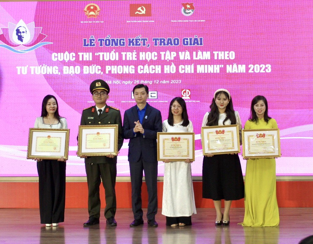 Học sinh Hà Nội giành giải Nhất cuộc thi học tập, làm theo Bác