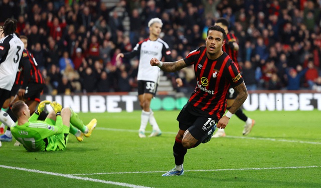 Bournemouth tiếp tục thăng hoa, đẩy Chelsea ra khỏi tốp 10- Ảnh 2.