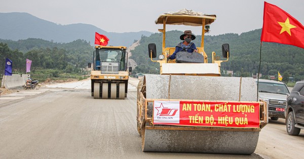 Khởi công hàng loạt dự án giao thông lớn - Ảnh 1.