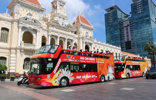 Thu đến 160.000 tỷ chỉ riêng về du lịch, địa phương này có gì mà hút tới gần 40 triệu khách năm 2023? - Ảnh 2.