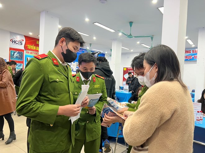 Hàng trăm chiến sĩ công an nghĩa vụ khó tìm việc làm sau khi xuất ngũ