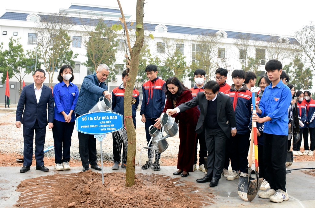 Ngành Giáo dục Hà Nội phát động Tết trồng cây Xuân Giáp Thìn