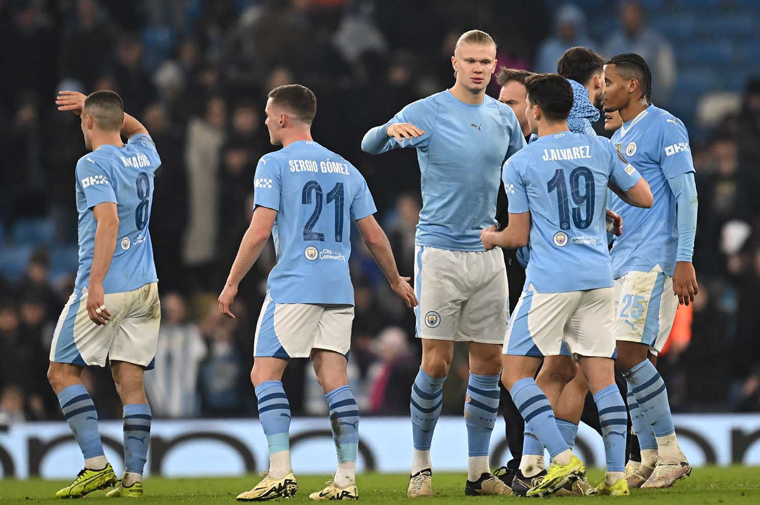 Man City không hề chủ quan trong mọi trận đấu. Ảnh: AFP