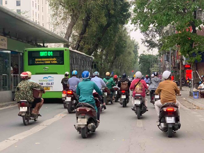 Thực trạng tuyến BRT ở Hà Nội trước khi được thay thế