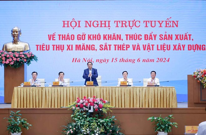 Thủ tướng chủ trì hội nghị tháo gỡ khó khăn trong tiêu thụ xi măng, sắt thép