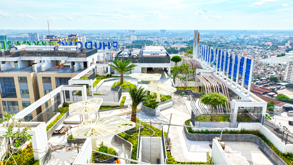 Tiện ích “khu vườn trên không” tại Phú Đông Sky Garden.