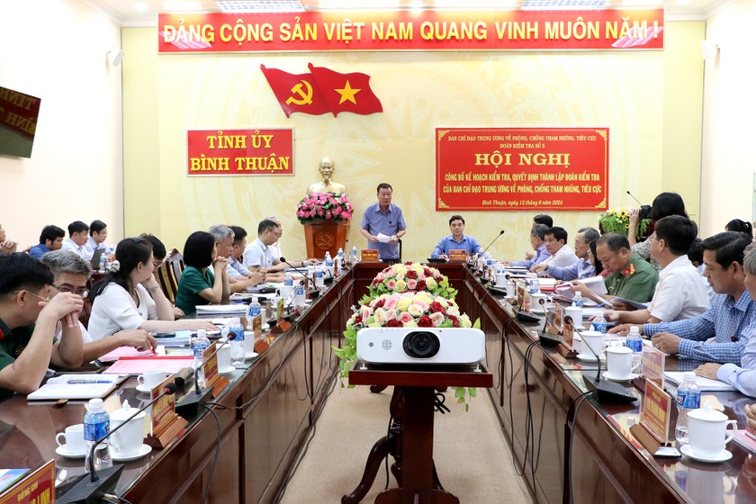 Đoàn kiểm tra số 5 của Ban chỉ đạo Trung ương về phòng, chống tham nhũng, tiêu cực do ông Đoàn Hồng Phong, Uỷ viên Trung ương Đảng, Tổng Thanh tra Chính phủ làm trưởng đoàn làm việc tại Bình Thuận (ảnh: T.D)