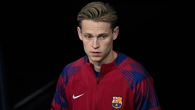 De Jong có thể rời Barcelona trong hè này.  Ảnh: FCB