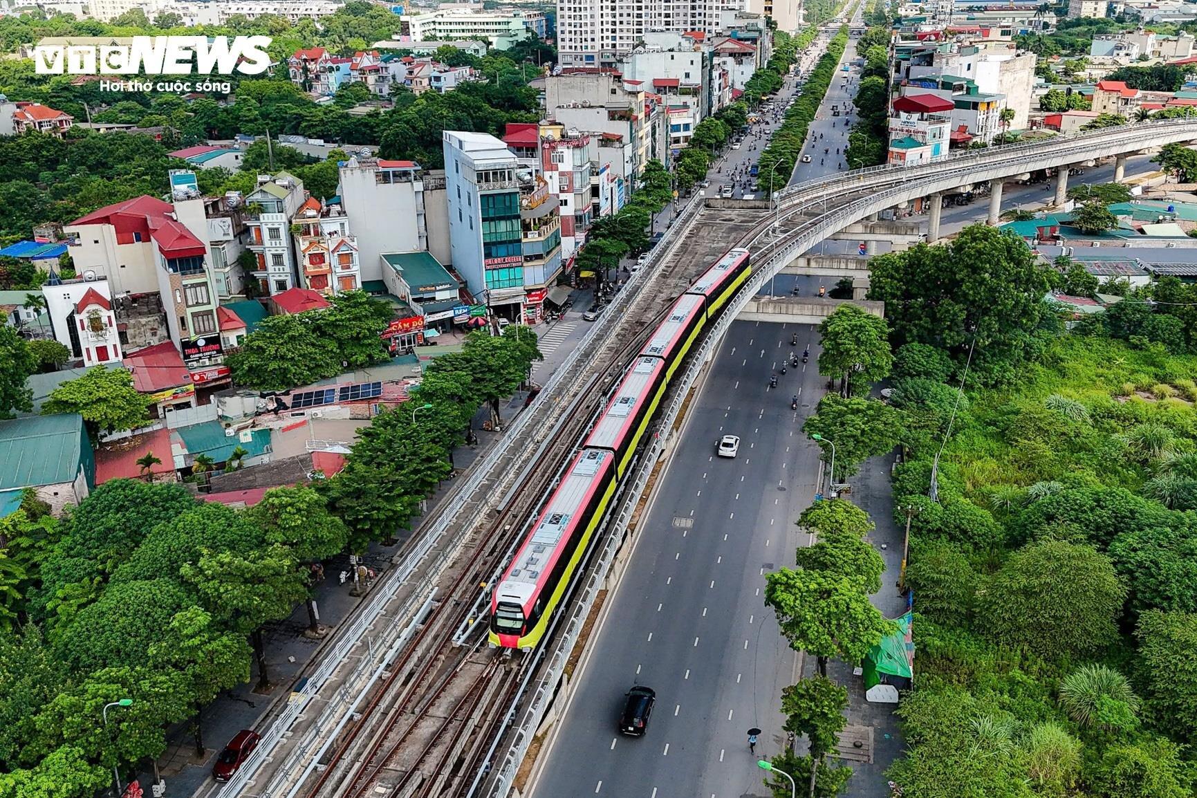 Hà Nội vươn mình mạnh mẽ: Dấu ấn từ những công trình hiện đại- Ảnh 14.