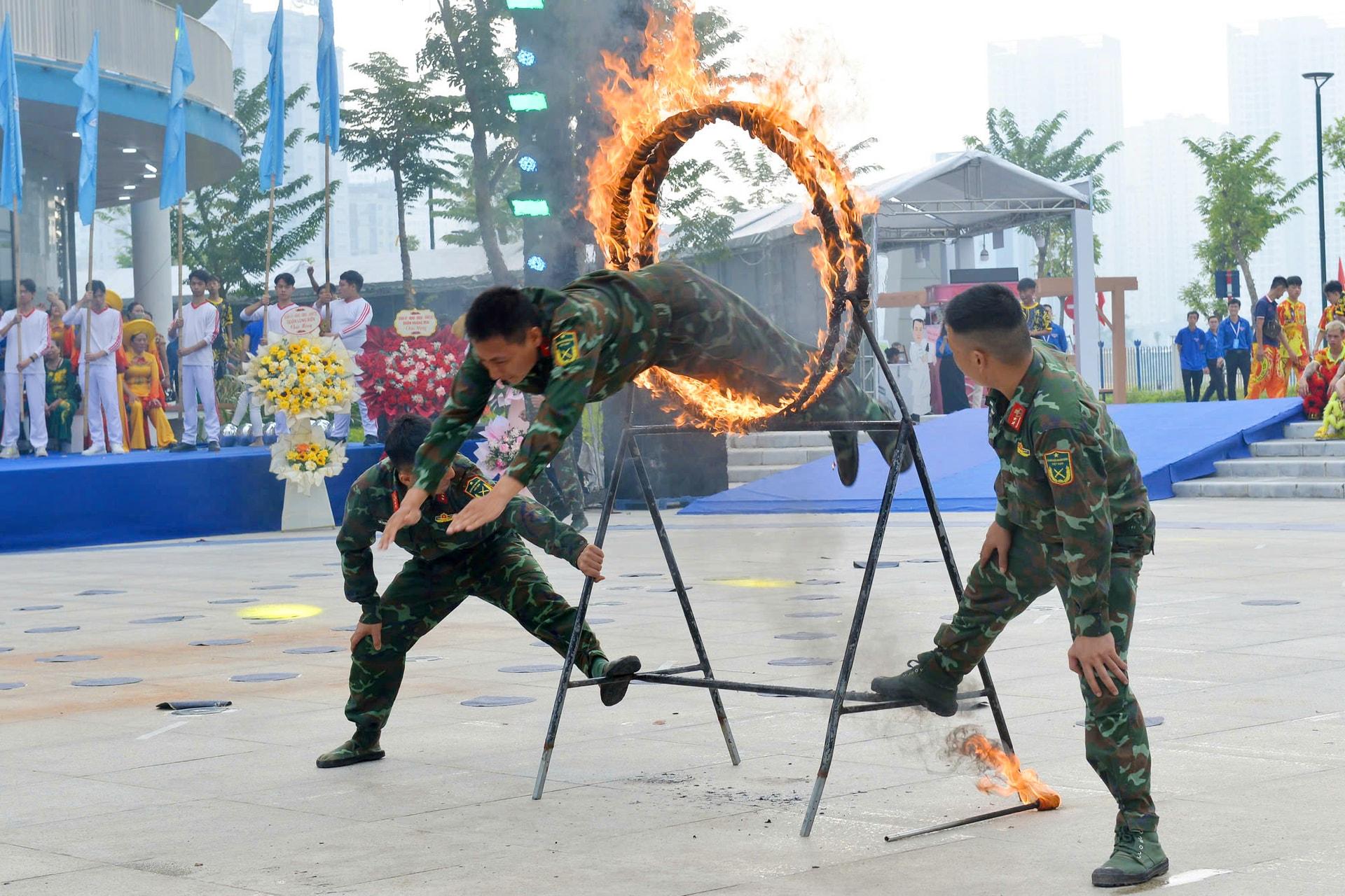 tn-4.jpg