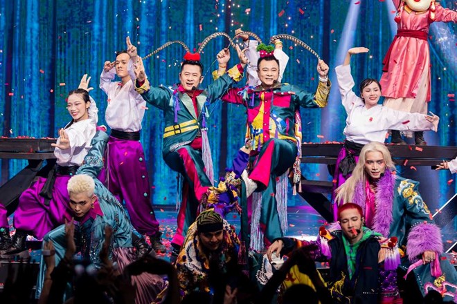 Có 37 tiết mục ở concert
