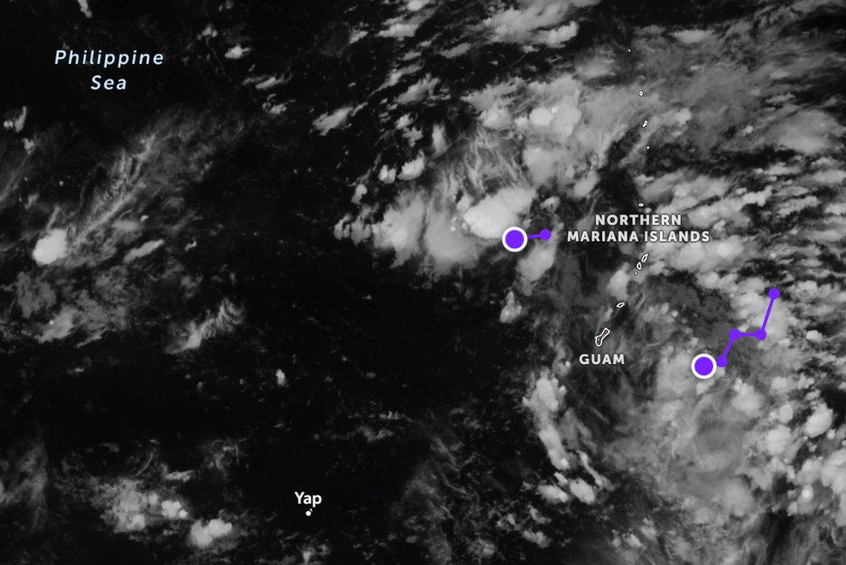 Áp thấp nhiệt đới 94W gần dự kiến di chuyển về Biển Philippines. Ảnh: Zoom Earth