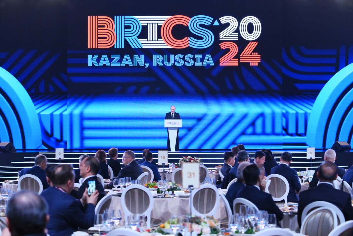 Tổng thống Nga Vladimir Putin phát biểu tại lễ chiêu đãi. Ảnh: BRICS 2024
