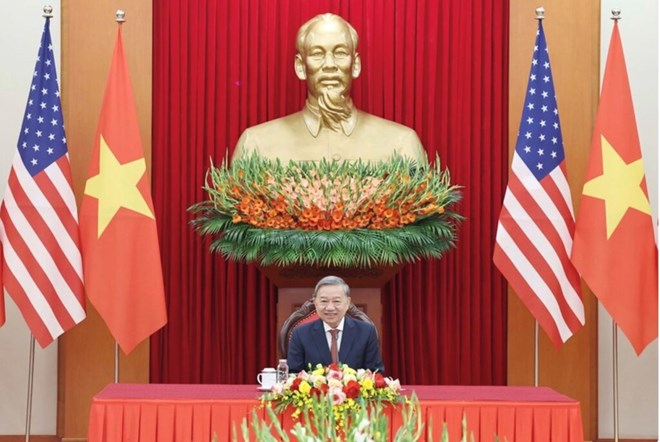 Tổng Bí thư điện đàm với Tổng thống đắc cử Donald Trump